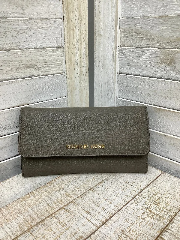 Wallet By Michael Kors  Size: Medium