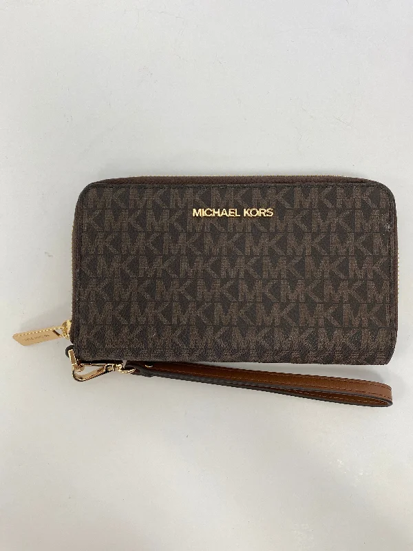 Wallet Designer By Michael Kors  Size: Large