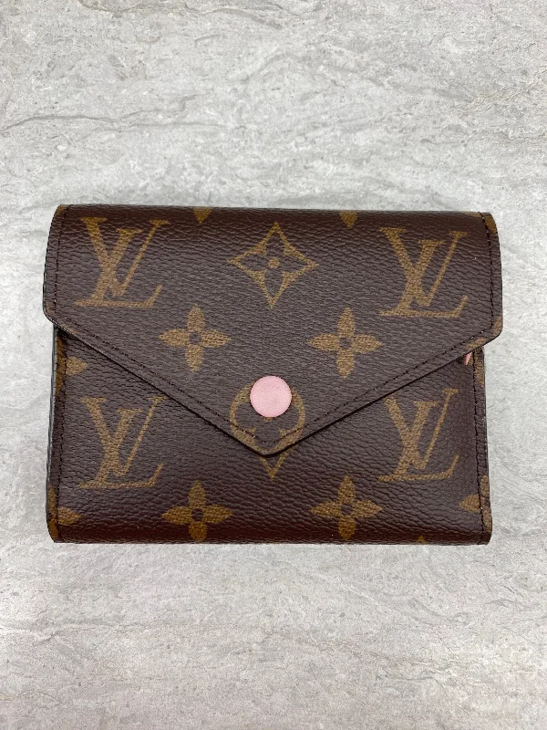 Wallet Luxury Designer By Louis Vuitton  Size: Small